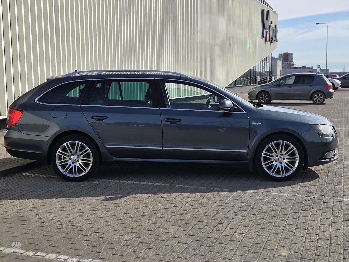 Skoda Superb 2013 — photo 5