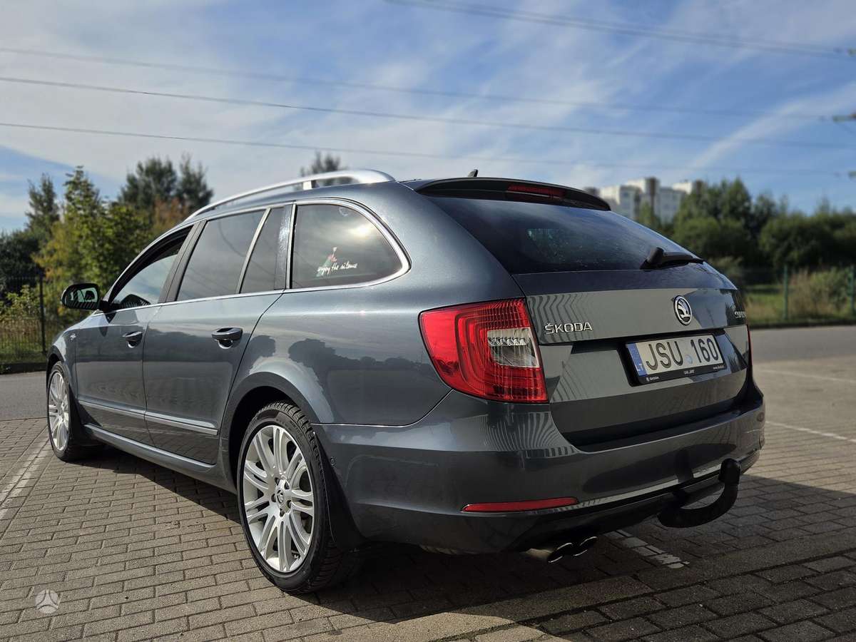 Skoda Superb 2013 — photo 7