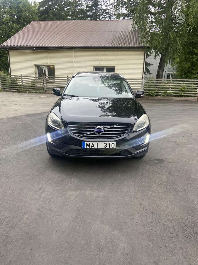 Volvo XC60 2015 — interior
