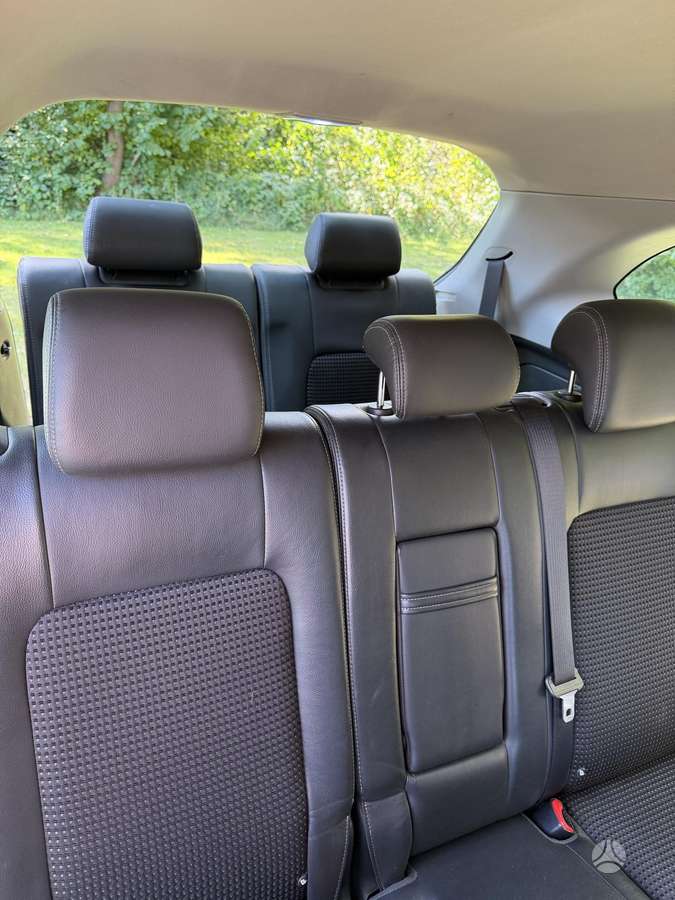 Chevrolet Captiva 2012 — photo 11