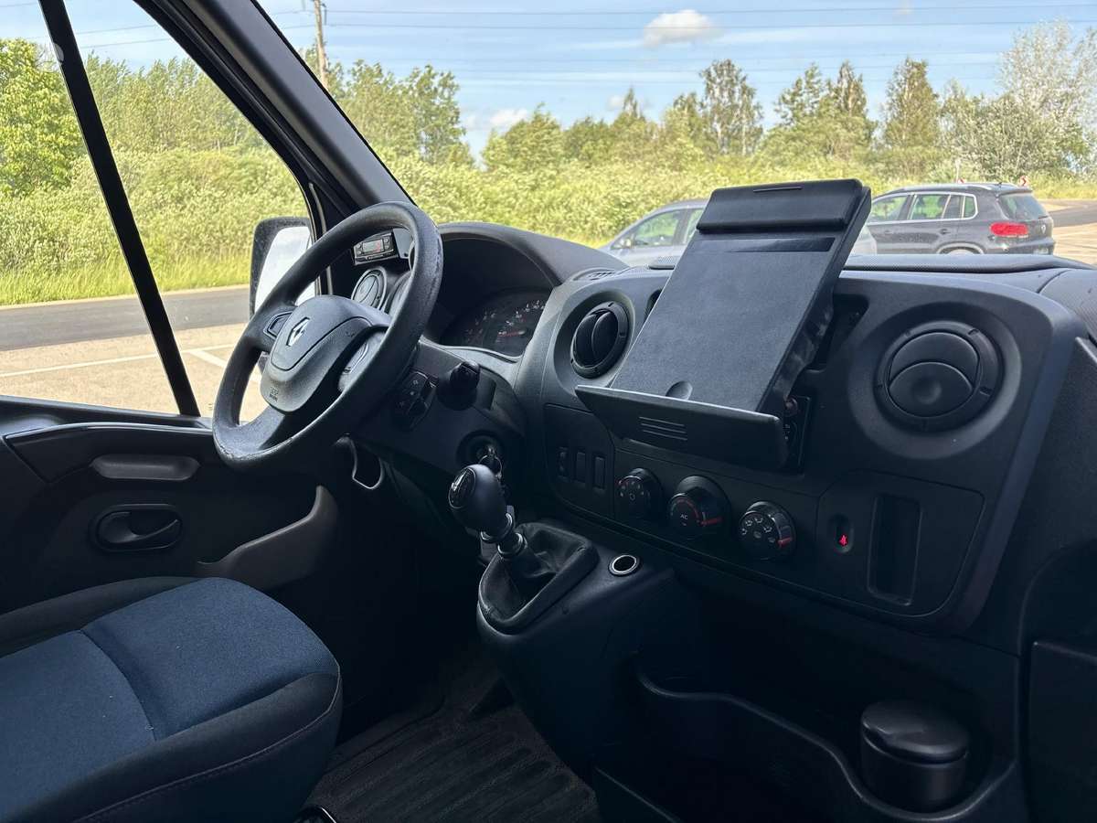 Renault Master 2015 — photo 15