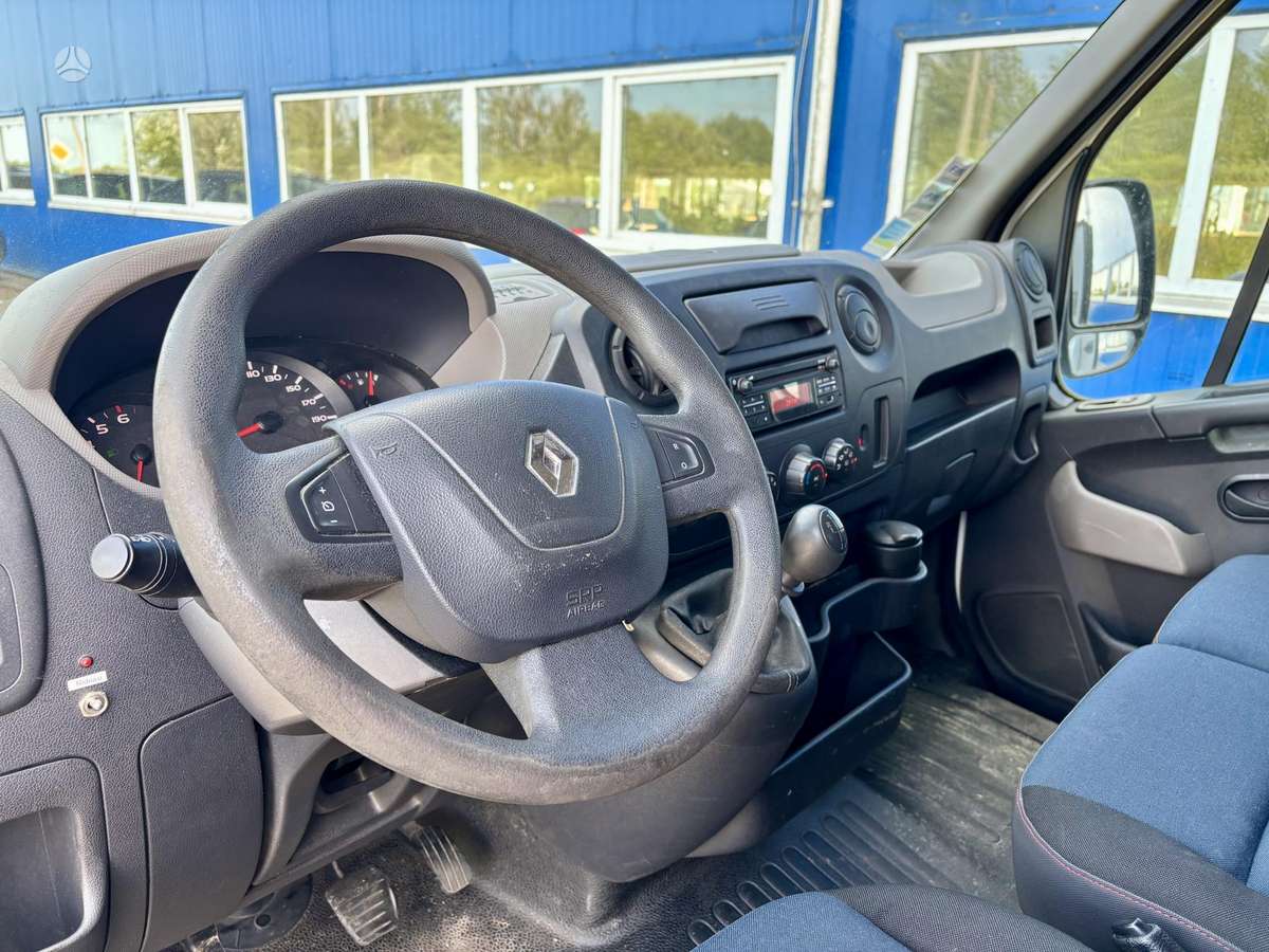 Renault Master 2015 — photo 16