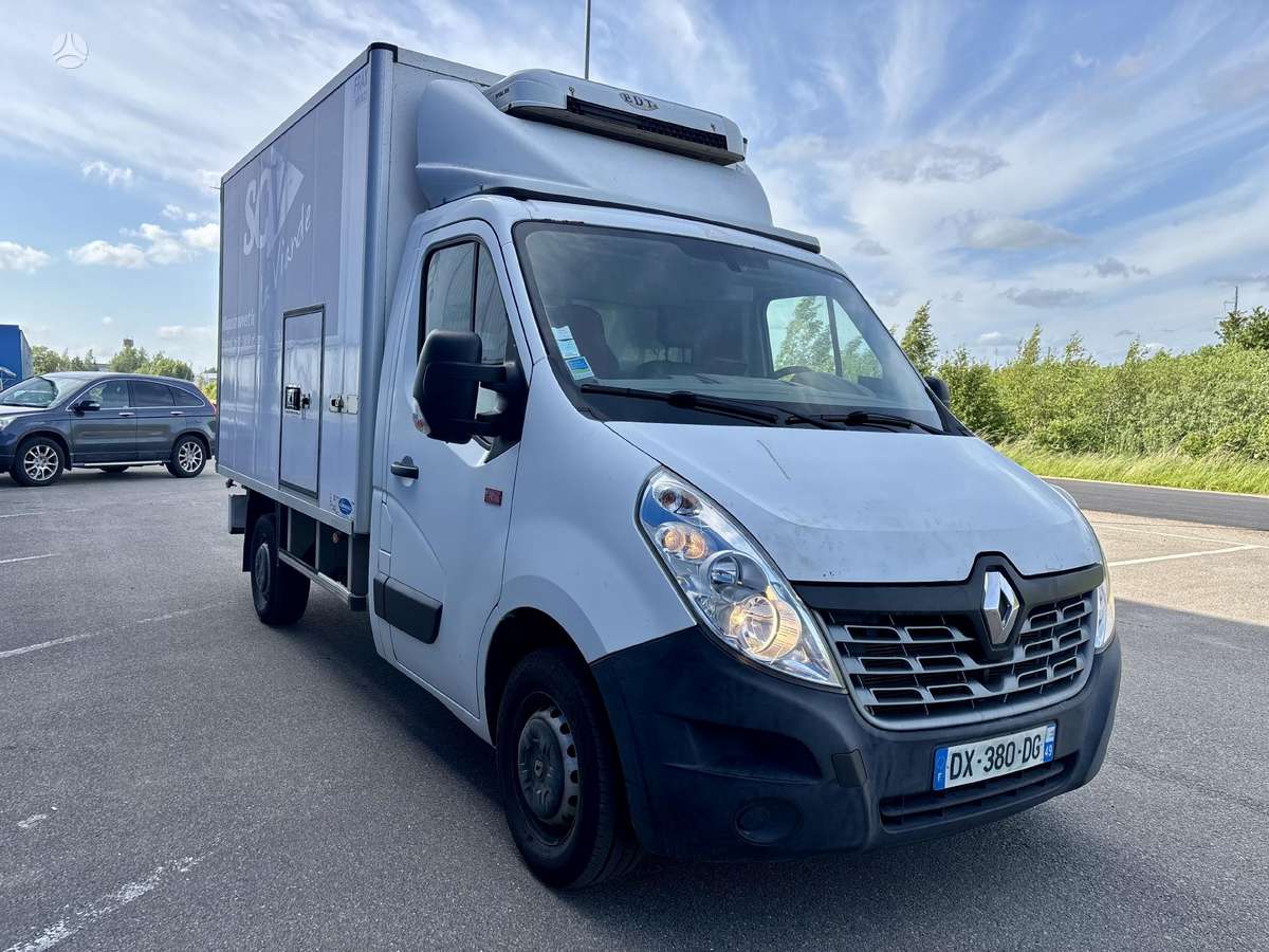 Renault Master 2015 — interior