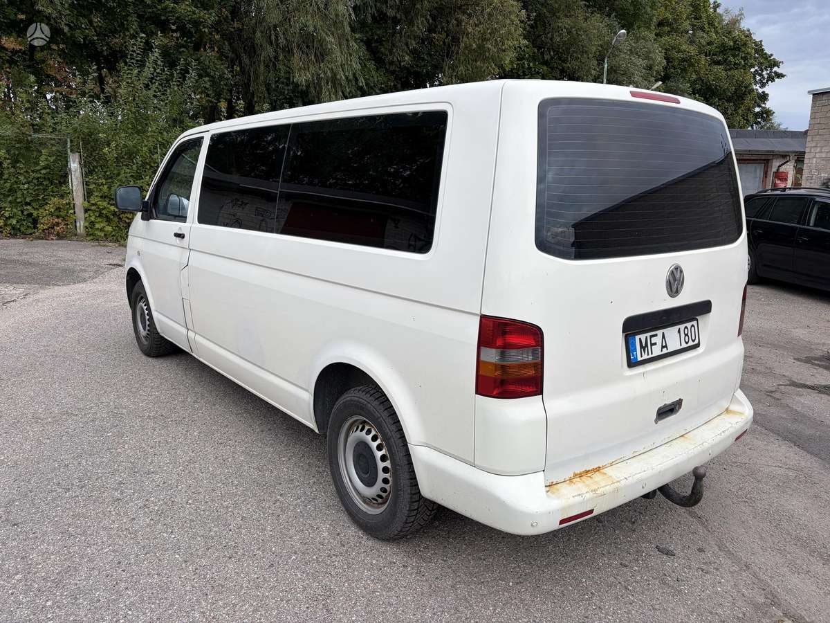 Volkswagen Transporter 2005 — вигляд ззаду