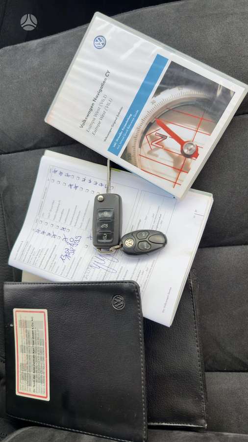 Volkswagen Golf 2010 — photo 12