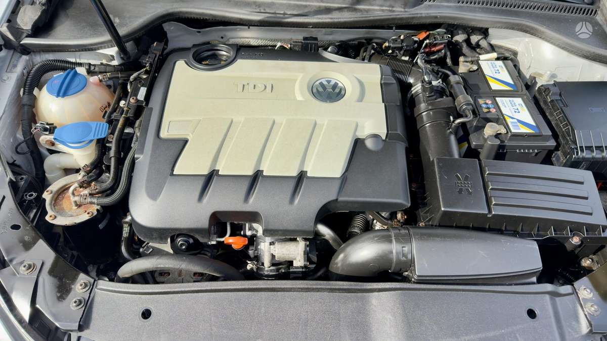 Volkswagen Golf 2010 — photo 8