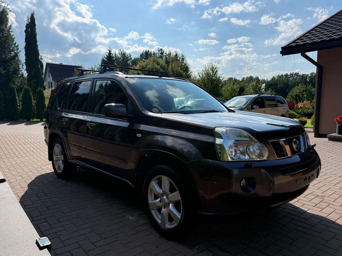 Nissan X-Trail 2008 — interior