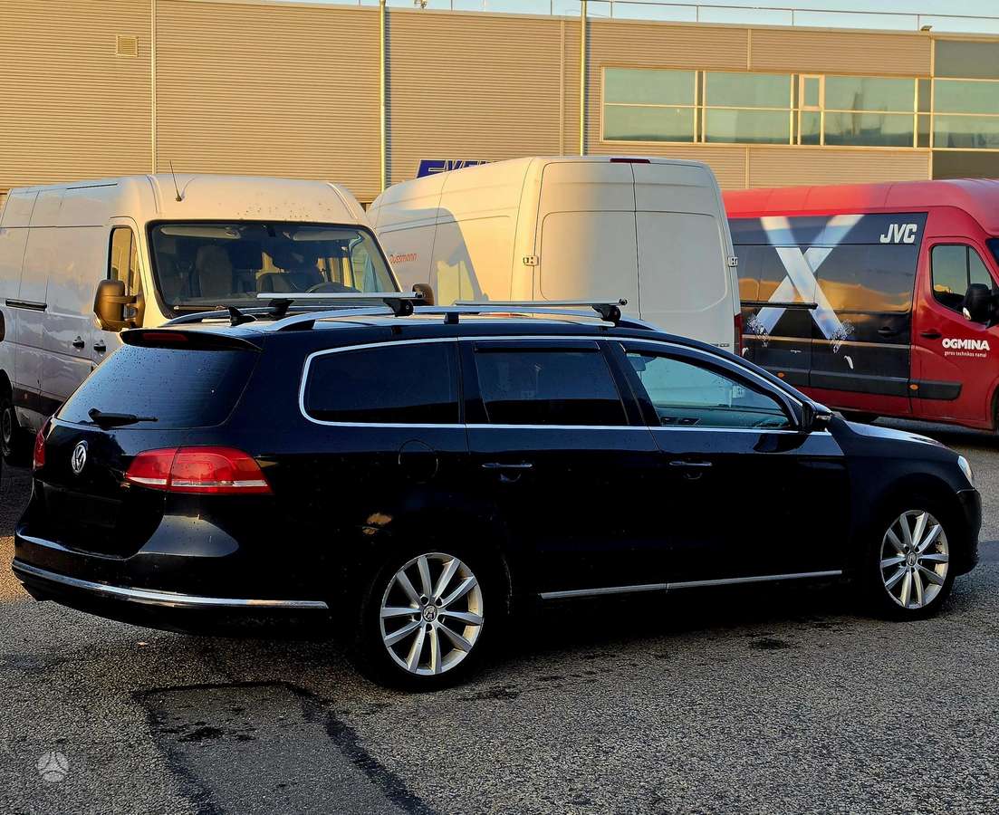 Volkswagen Passat 2012 — photo 10