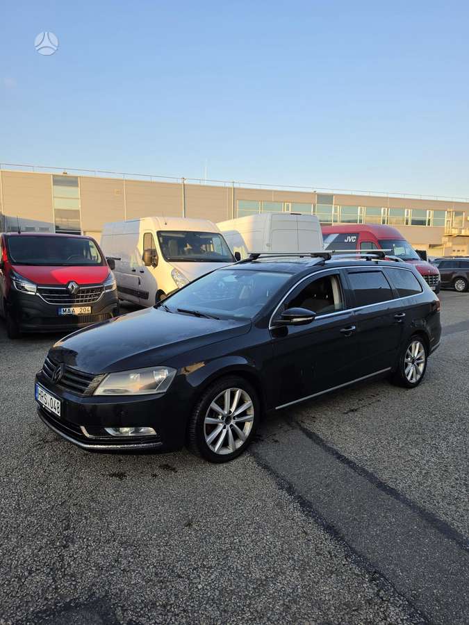 Volkswagen Passat 2012 — photo 11