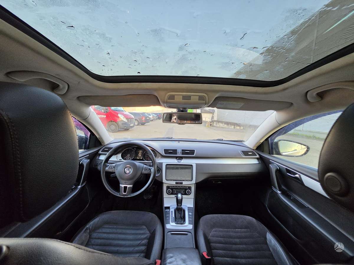 Volkswagen Passat 2012 — photo 15