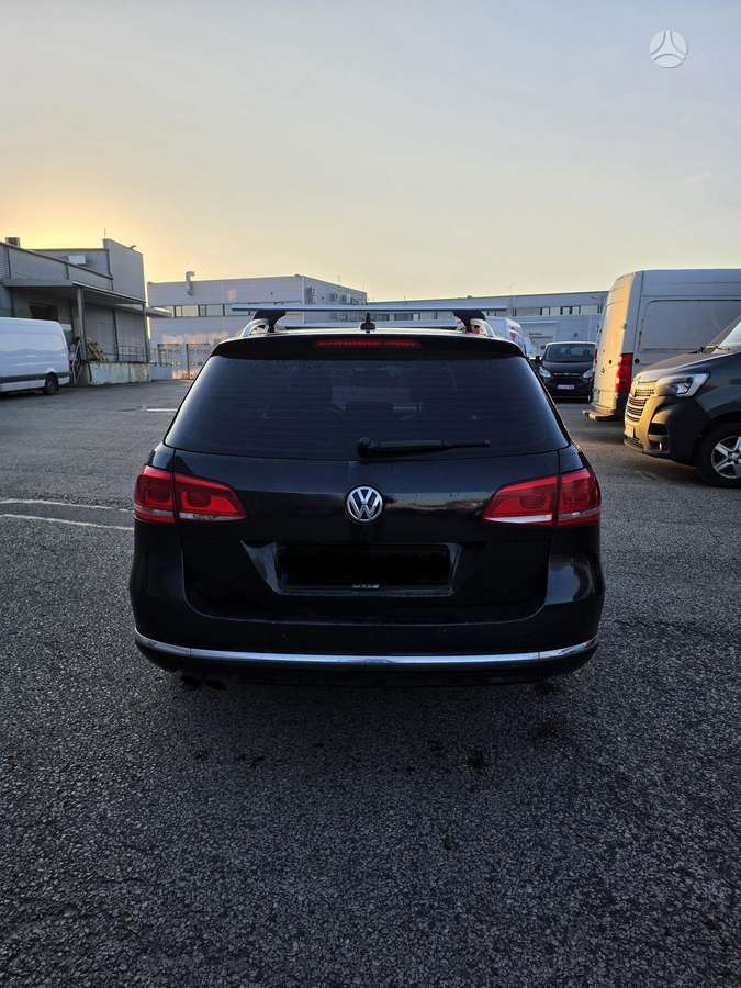 Volkswagen Passat 2012 — photo 8