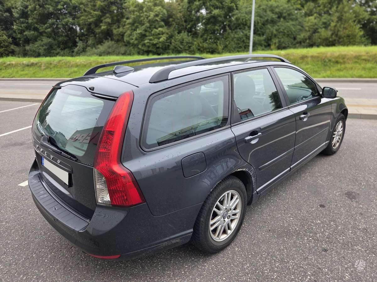 Volvo V50 2009 — photo 5