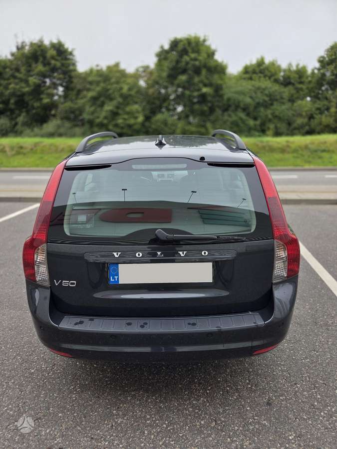 Volvo V50 2009 — photo 6