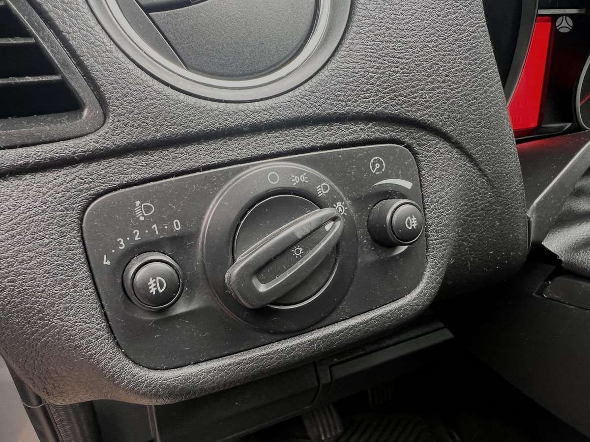 Ford S-MAX 2009 — photo 11