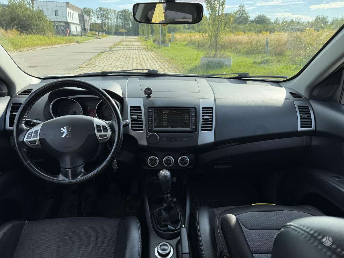 Peugeot 4007 2008 — photo 13