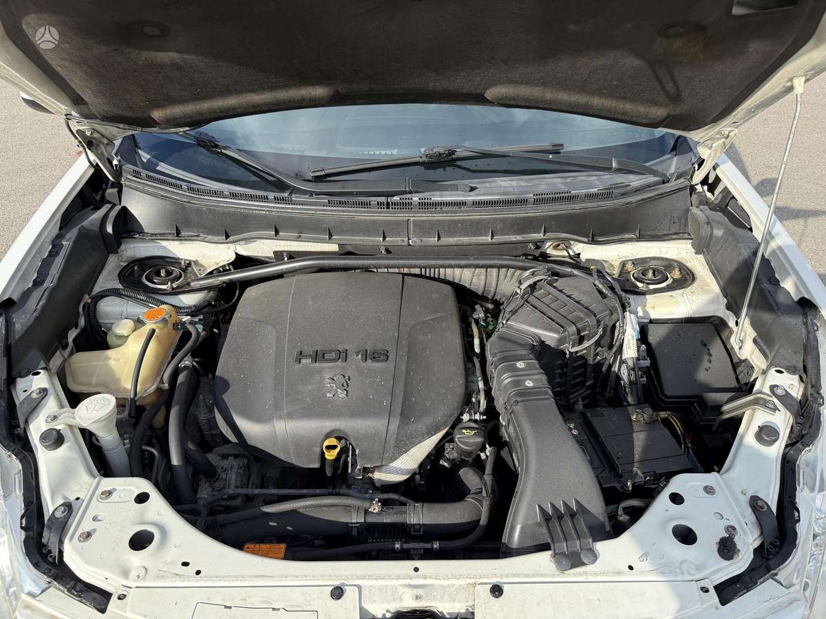 Peugeot 4007 2008 — photo 16