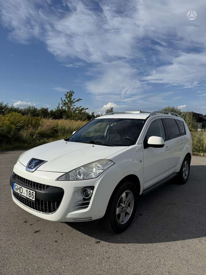Peugeot 4007 2008 — rear view
