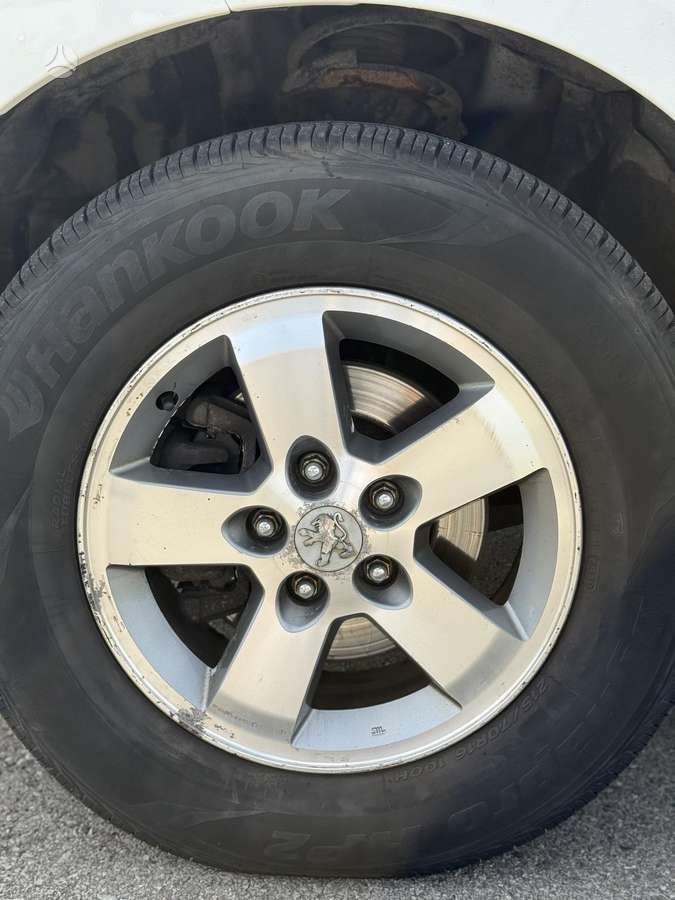 Peugeot 4007 2008 — photo 21
