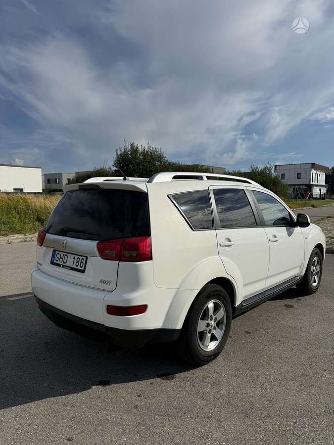 Peugeot 4007 2008 — photo 6