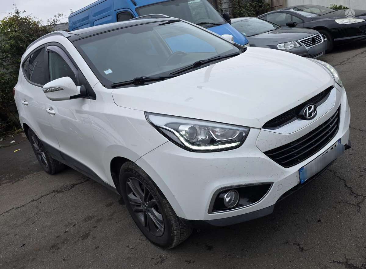 Hyundai ix35 2014 — rear view