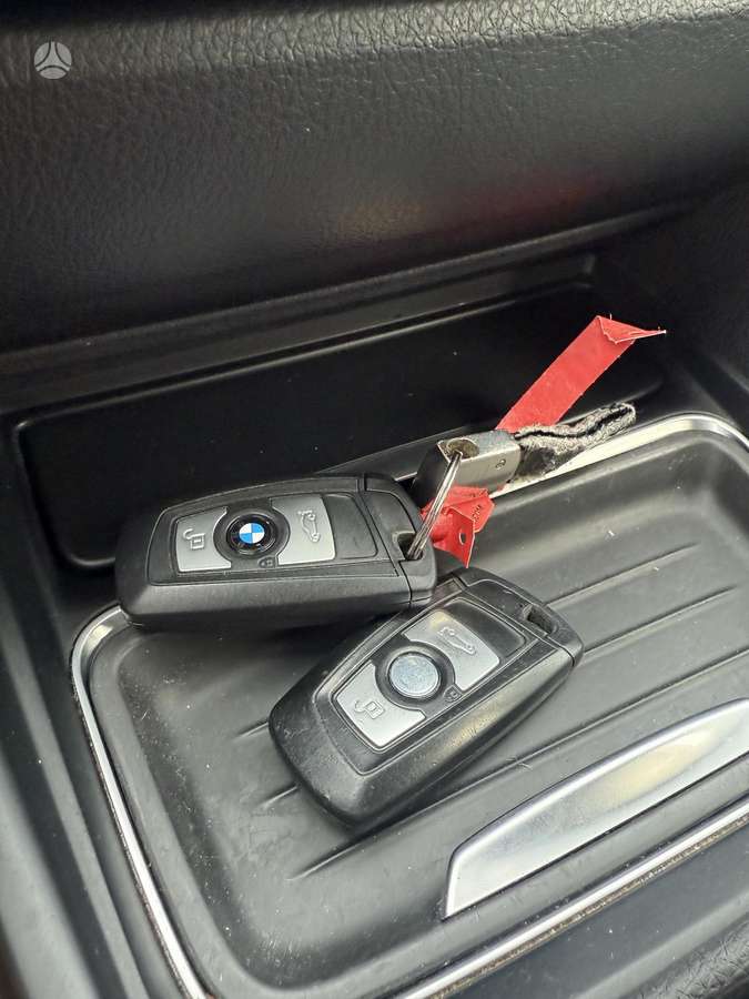 BMW 320 2014 — photo 11