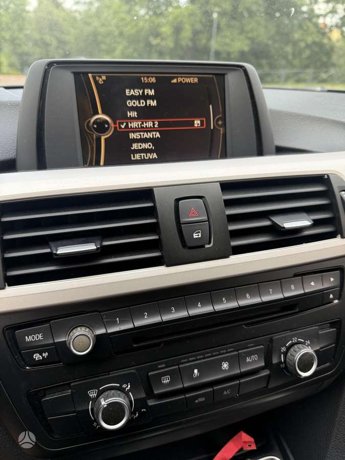 BMW 320 2014 — photo 12