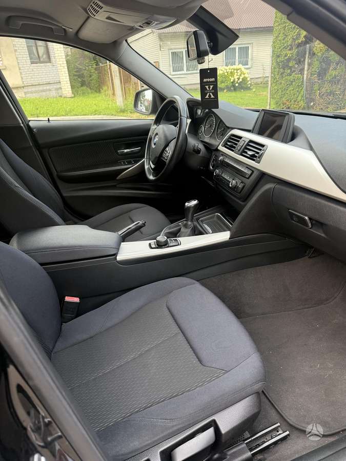 BMW 320 2014 — photo 5
