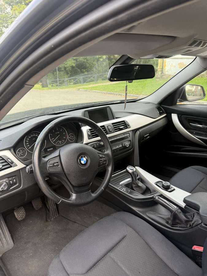 BMW 320 2014 — photo 7