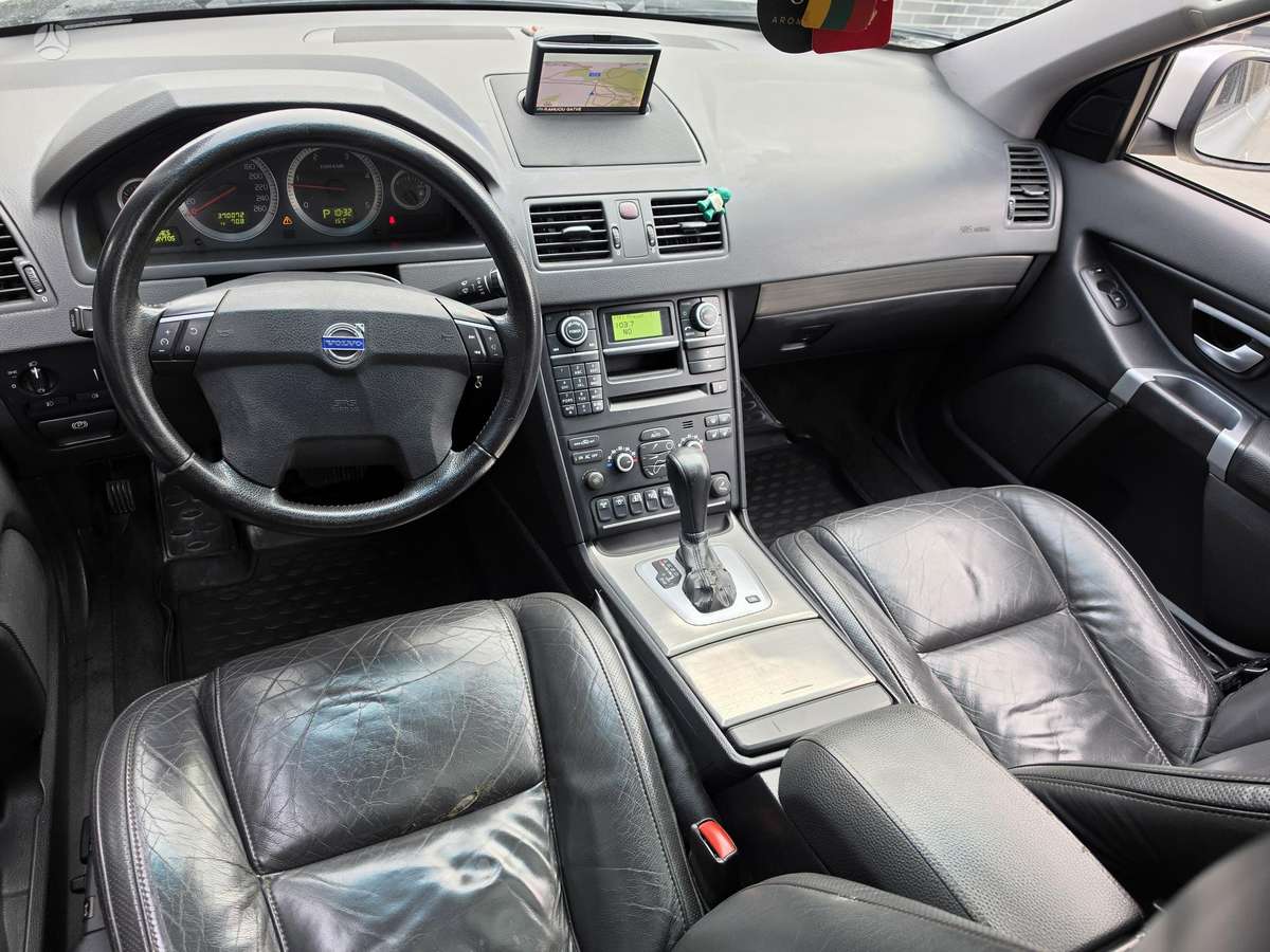 Volvo XC90 2008 — photo 16