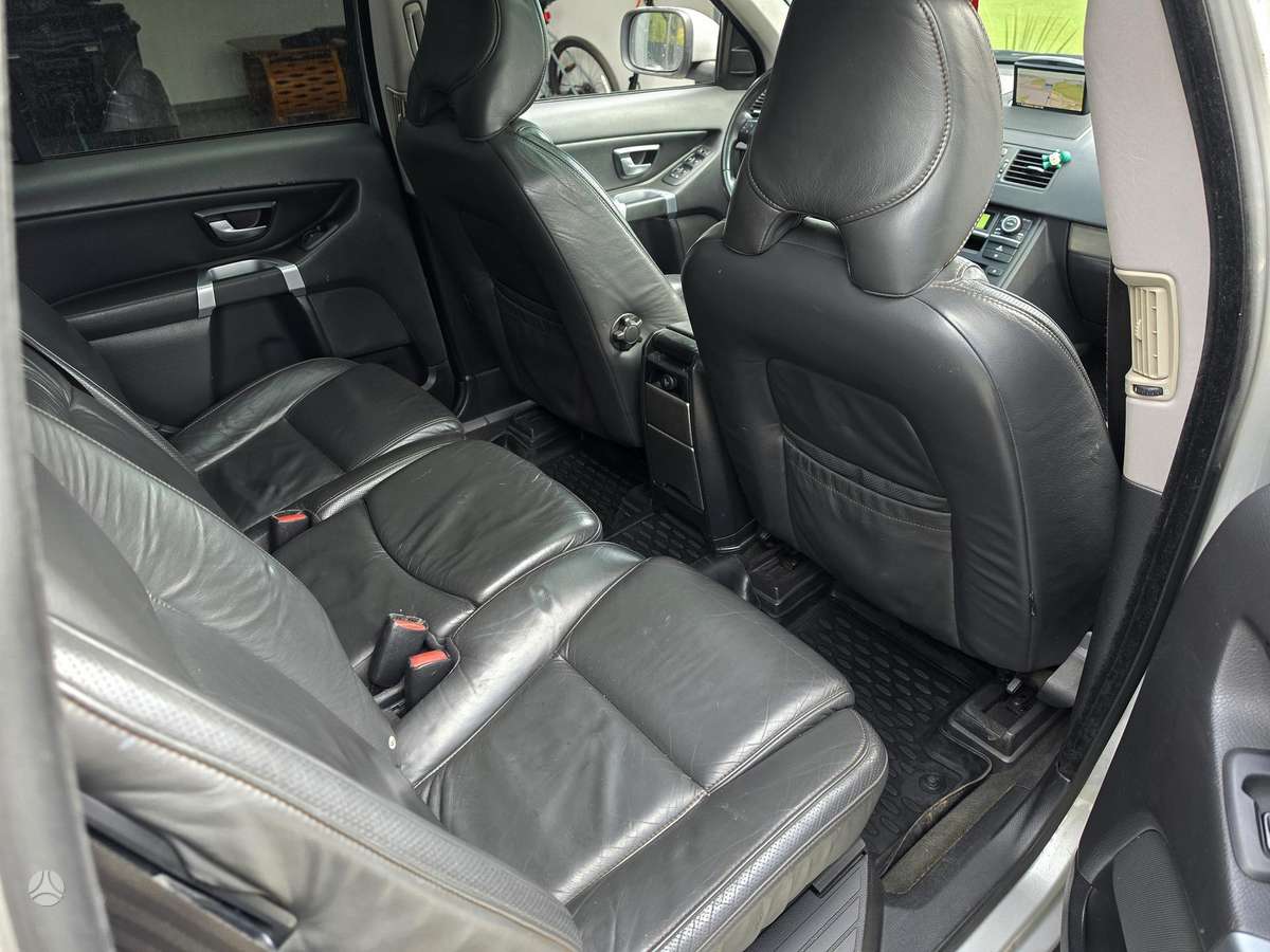 Volvo XC90 2008 — photo 17