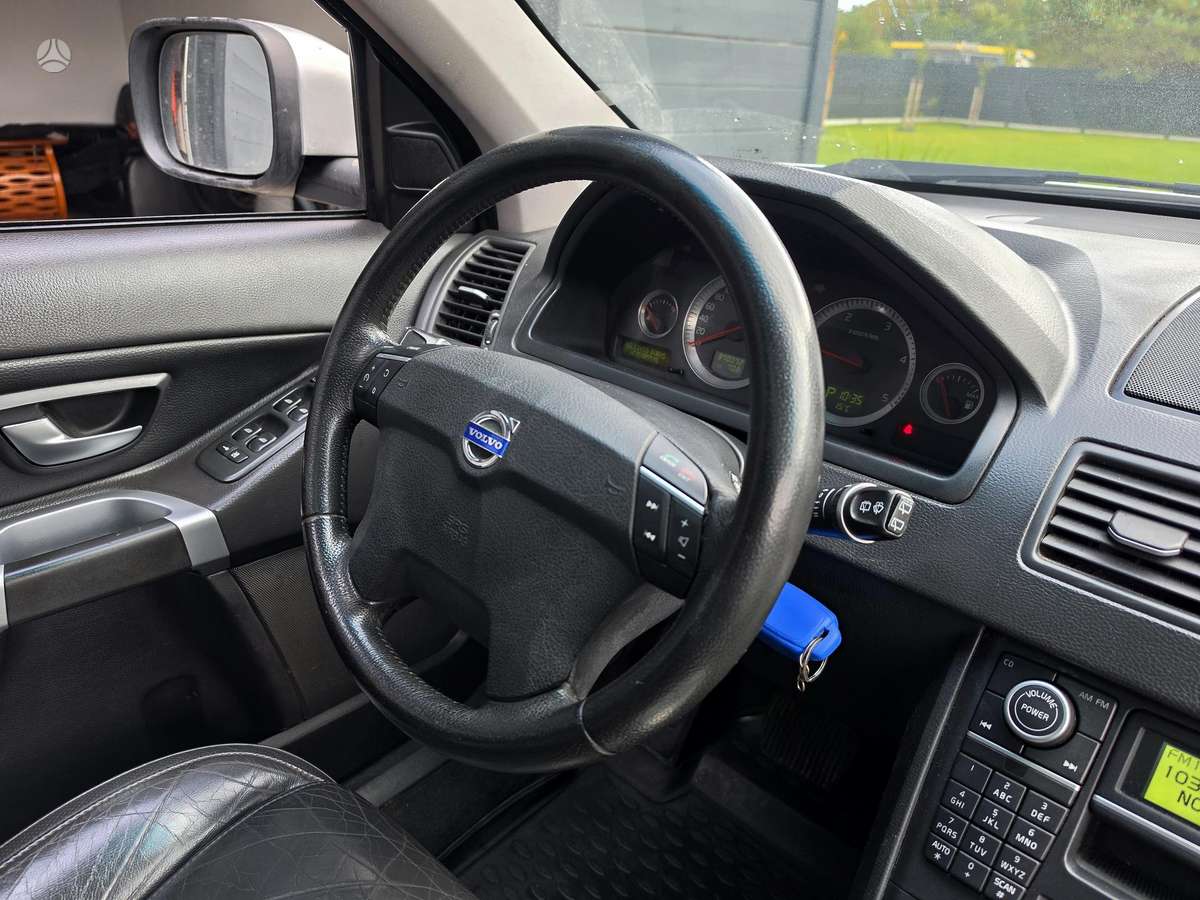 Volvo XC90 2008 — photo 21