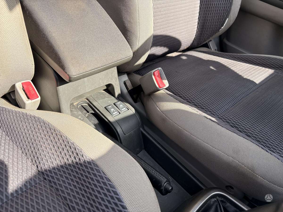 Nissan X-Trail 2006 — photo 12