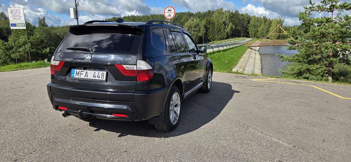 BMW X3 2007 — interior