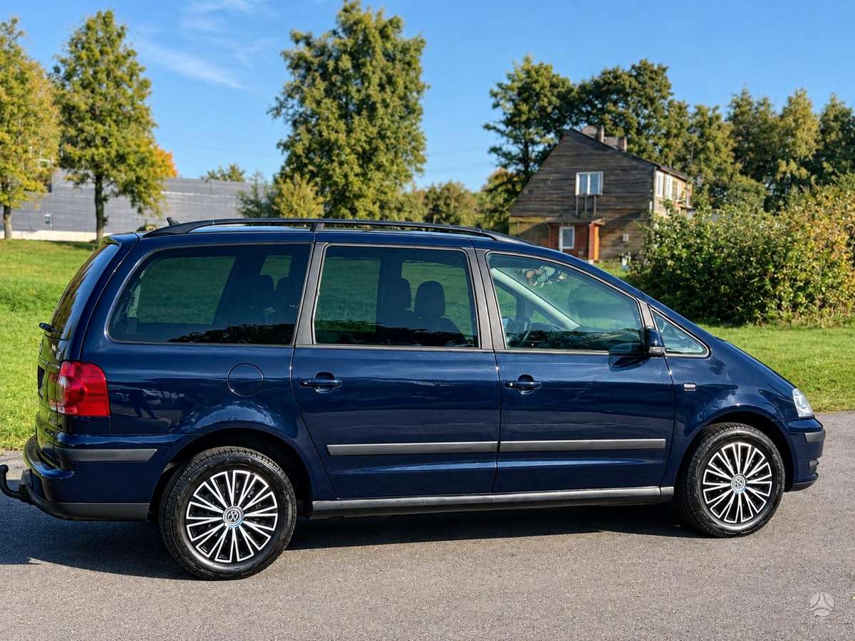 Volkswagen Sharan 2010 — photo 5