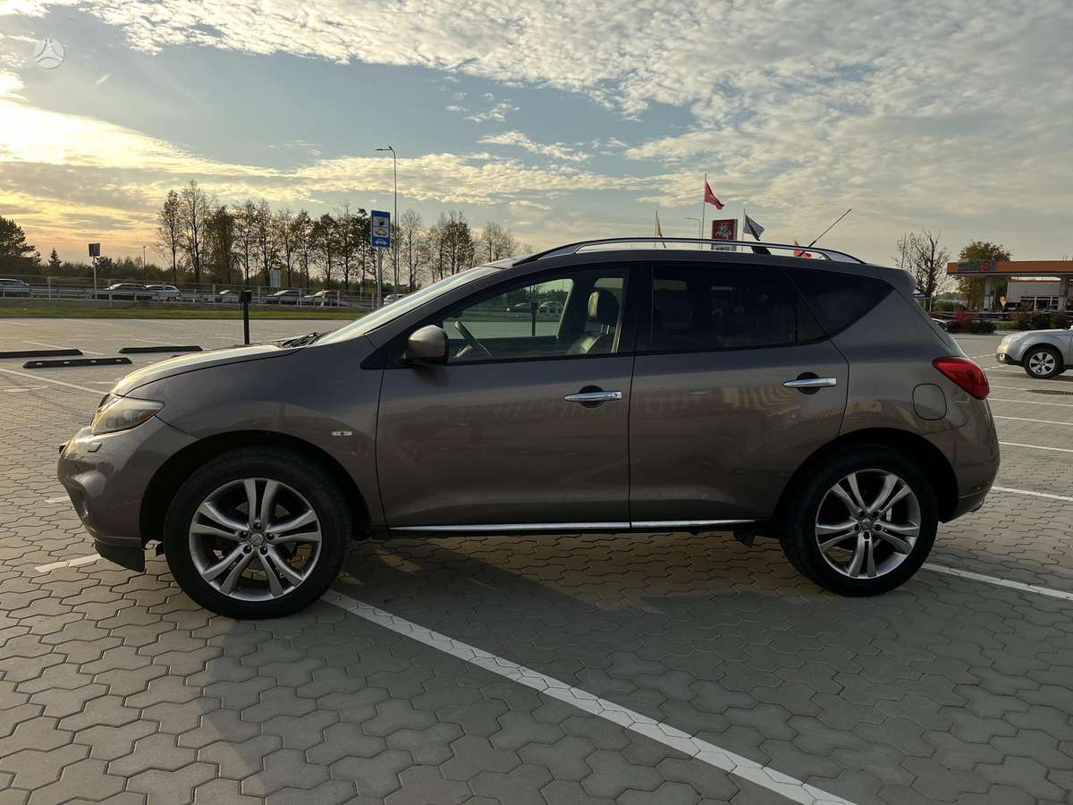 Nissan Murano 2010 — engine 2488 cm³, 190 HP (140kW)