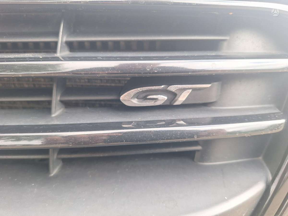 Peugeot 508 2011 — photo 11