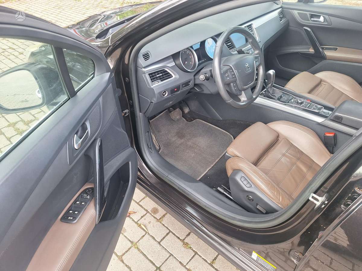 Peugeot 508 2011 — photo 15