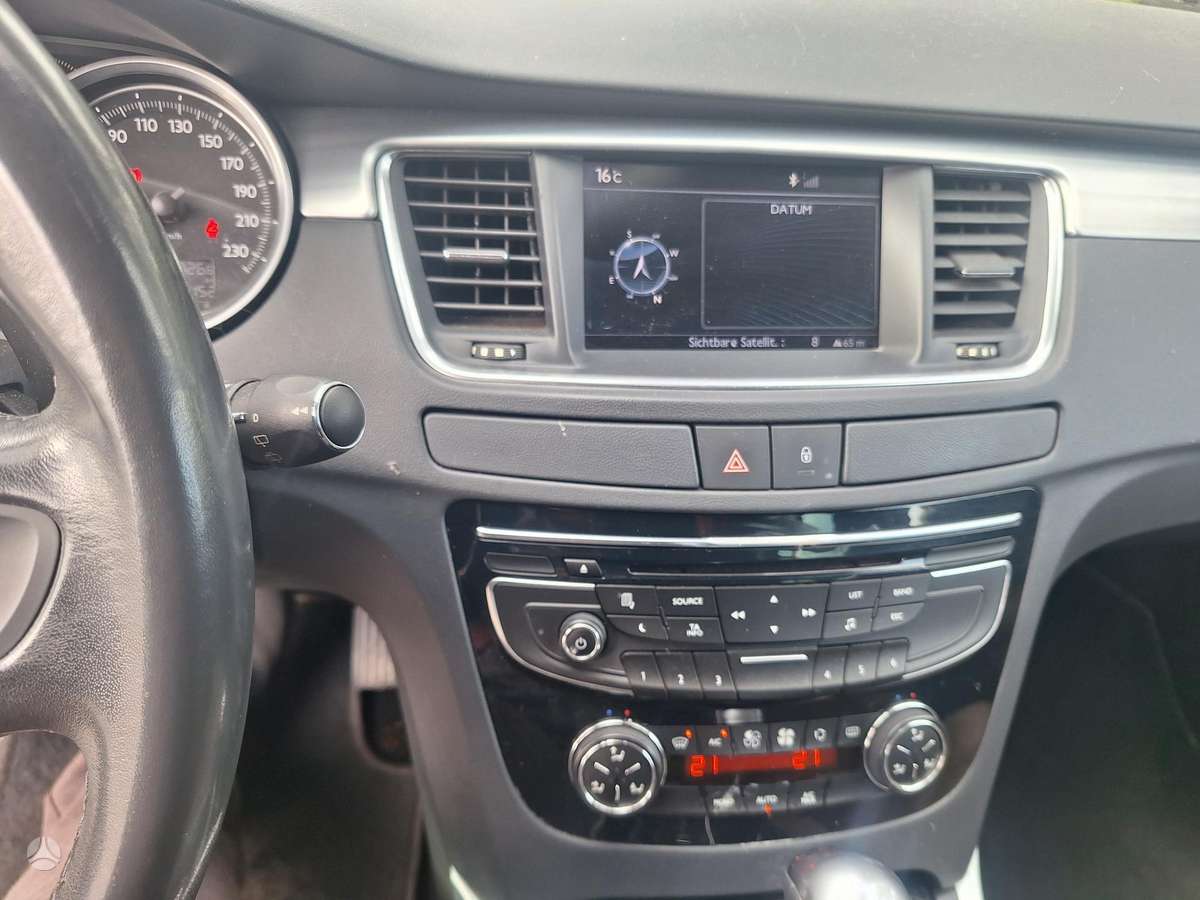 Peugeot 508 2011 — photo 20