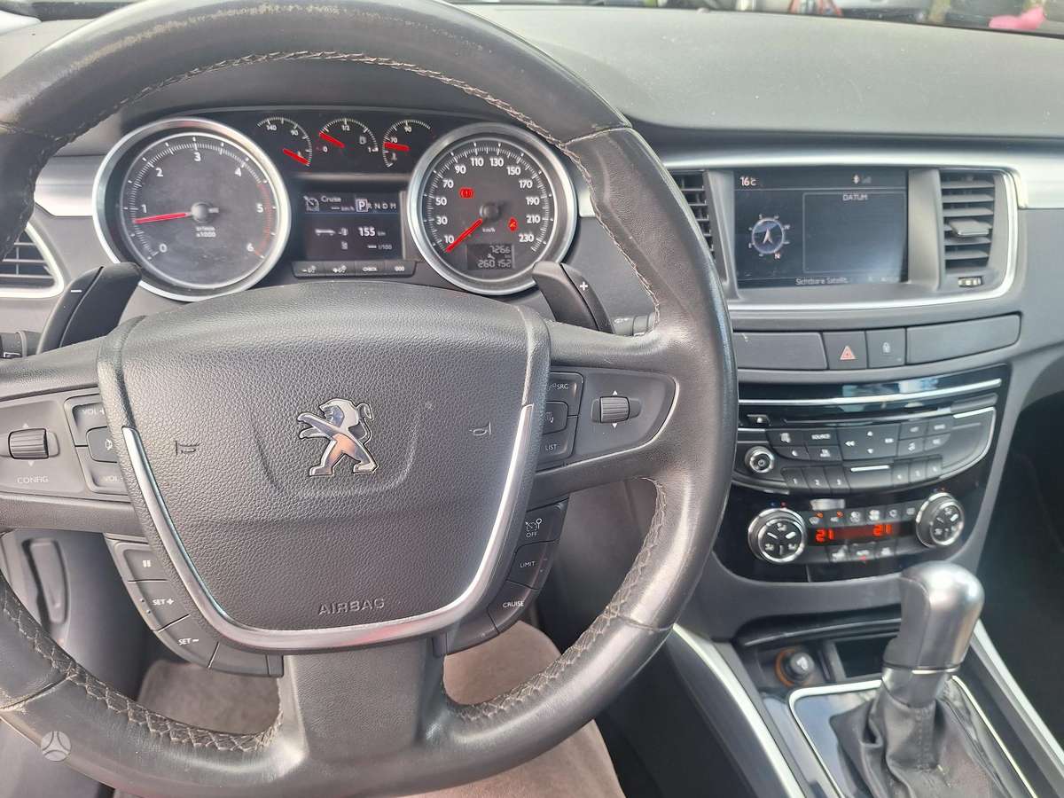 Peugeot 508 2011 — photo 21