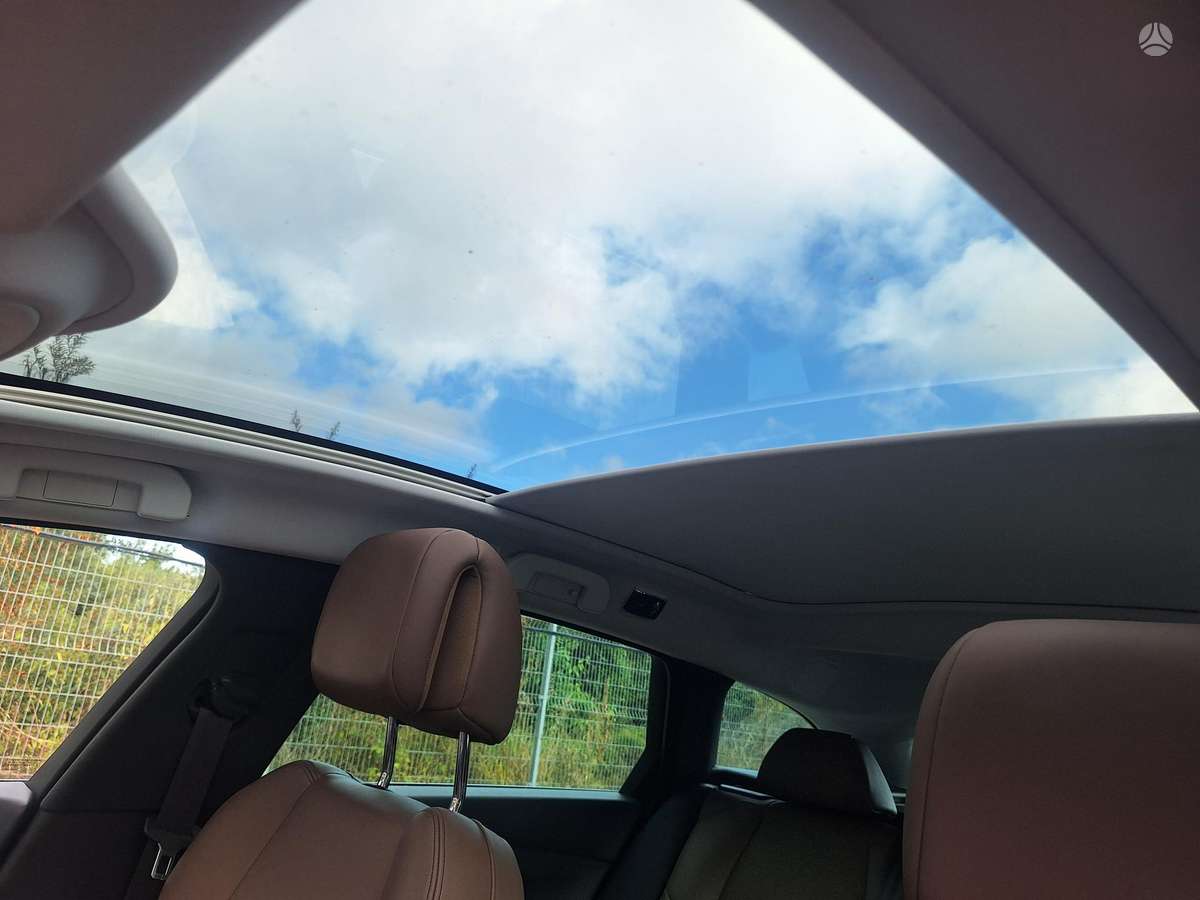 Peugeot 508 2011 — photo 24