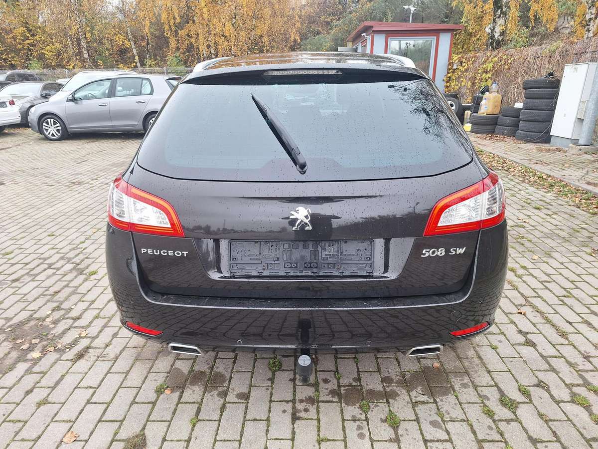 Peugeot 508 2011 — photo 7