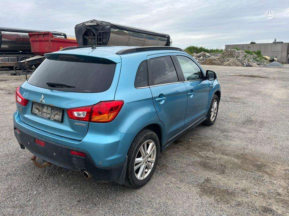 Mitsubishi ASX 2012 — rear view