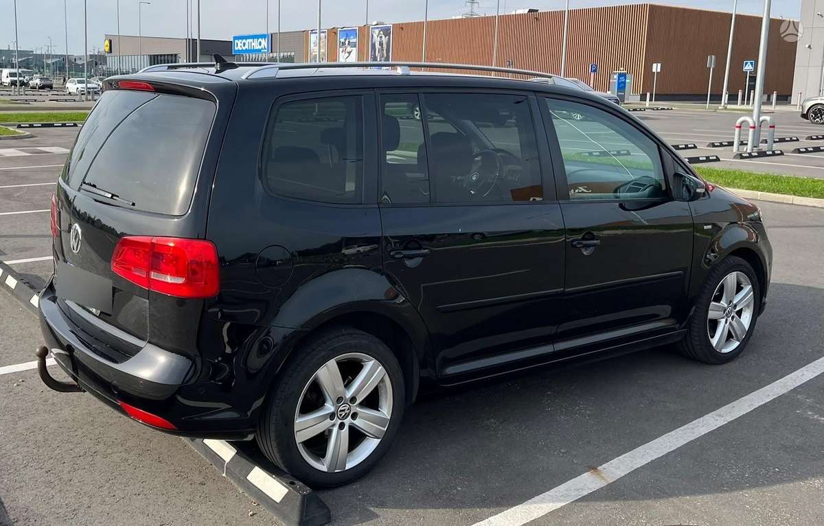 Volkswagen Touran 2014 — photo 8