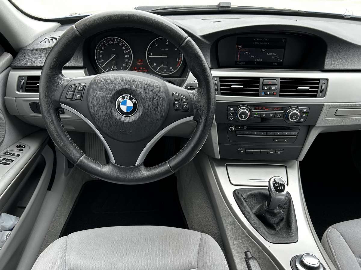 BMW 320 2007 — фото 10