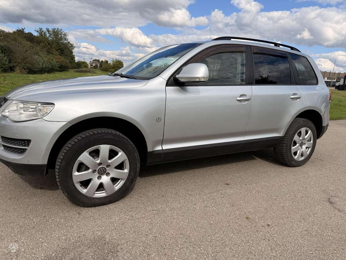 Volkswagen Touareg 2009 — photo 5