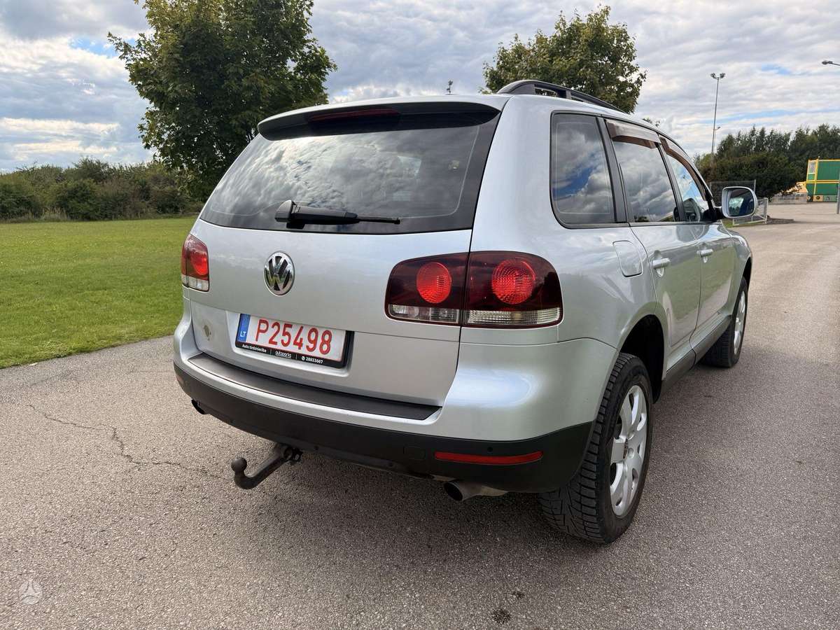 Volkswagen Touareg 2009 — photo 6