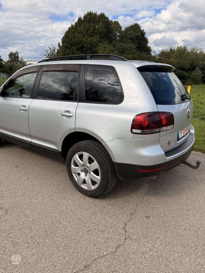 Volkswagen Touareg 2009 — photo 7