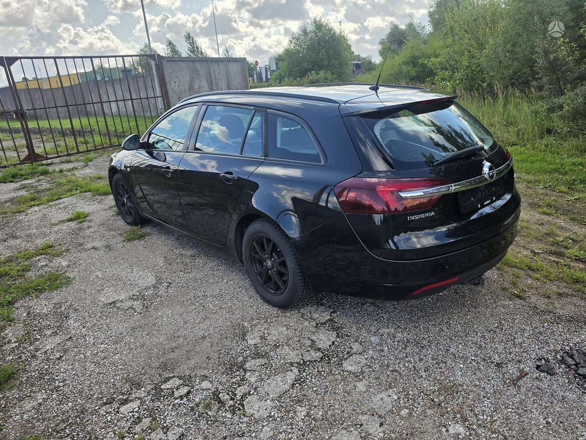 Opel Insignia 2015 — interior