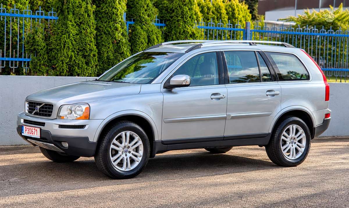 Volvo XC90 2008 — двигун 2401 cm³, 185 HP (136kW)
