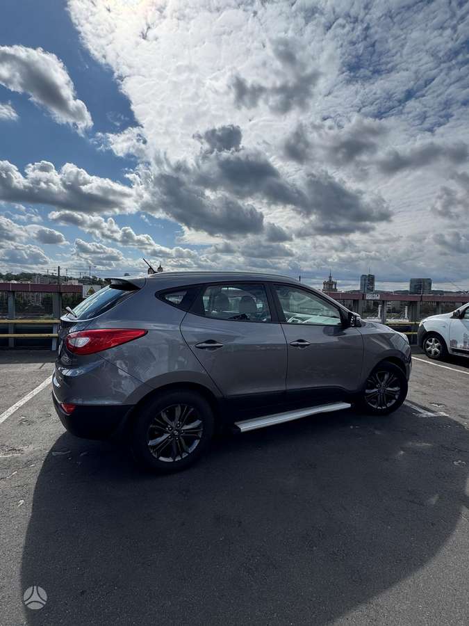 Hyundai ix35 2014 — rear view